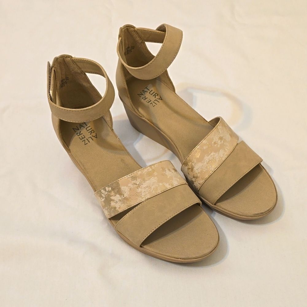 Naturalizer Womens Theron Birchwood Ankle Strap Heels Size 11 Medium (B, M)
